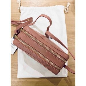 MANSUR GAVRIEL pink shoulder bag.